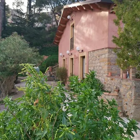 Sesima Turismo Rurale ホテル 2*