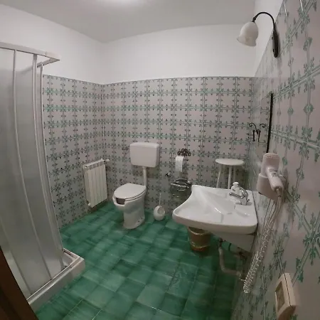 Sesima Turismo Rurale 2* Mistretta